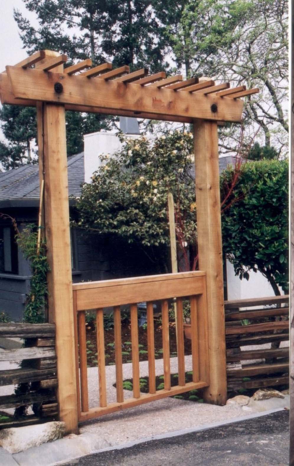 Redwood Gate and Half Trellis 2