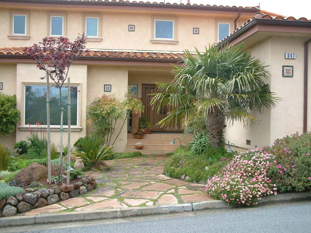 Pavers and Groundcover Entryway