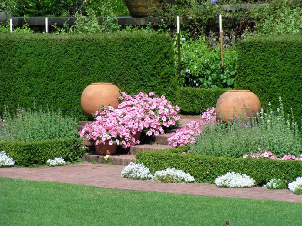 Potted Entry Filoli